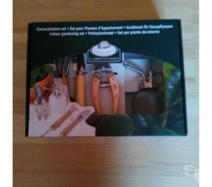 Bricolage - Jardin - Outillage Ardoix Ardèche - Photos Vivastreet Set Outils Plantes d'appartement (Neuf)