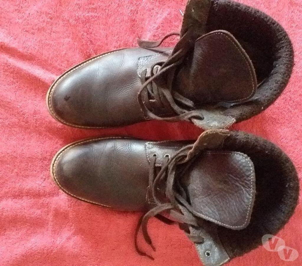 Chaussures Bouches-du-Rhône Aix en Provence - Photos Vivastreet BOTTES EN CUIR A LACETS HOMME – MARRON P 47.