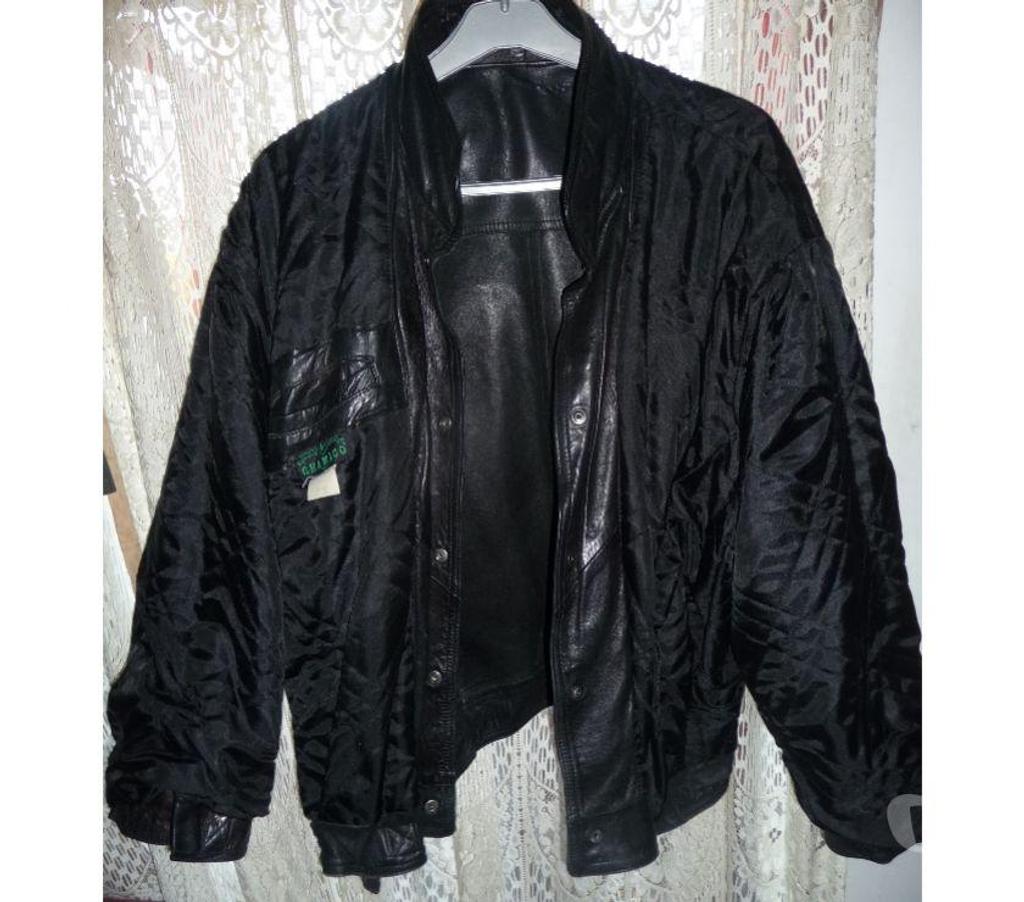 Vêtements occasion Bouches-du-Rhône Aix en Provence - Photos Vivastreet VESTE JACKET HOMM NOIR 100 % CUIR TAILLE L 38 CHAMACO PARIS