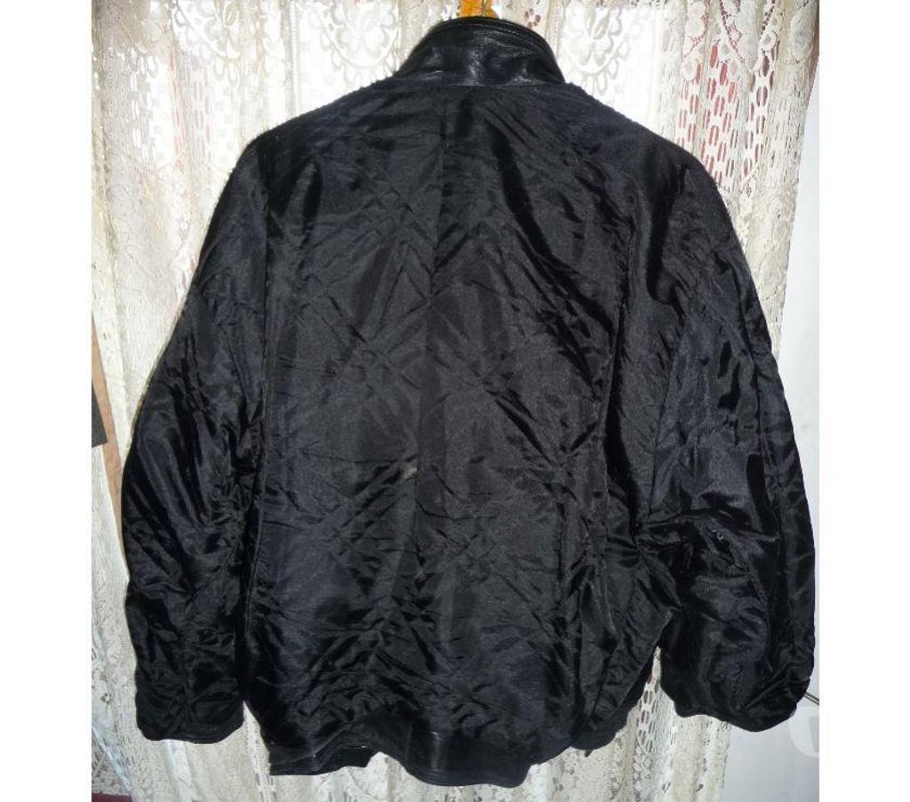 Vêtements occasion Bouches-du-Rhône Aix en Provence - Photos Vivastreet VESTE JACKET HOMM NOIR 100 % CUIR TAILLE L 38 CHAMACO PARIS