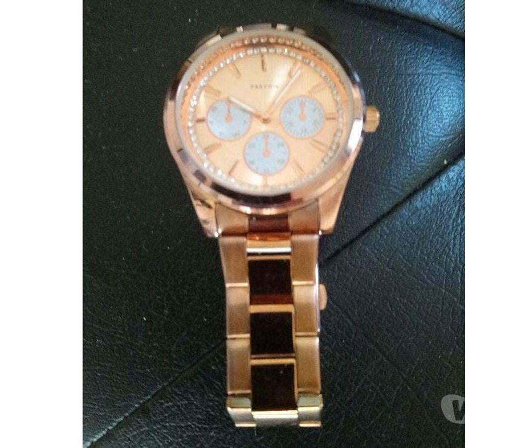 Montres occasion Seine-Saint-Denis La Courneuve - 93120 - Photos Vivastreet Jolie montre Parfois