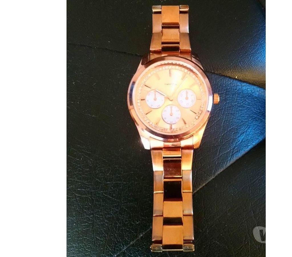 Montres occasion Seine-Saint-Denis La Courneuve - 93120 - Photos Vivastreet Jolie montre Parfois