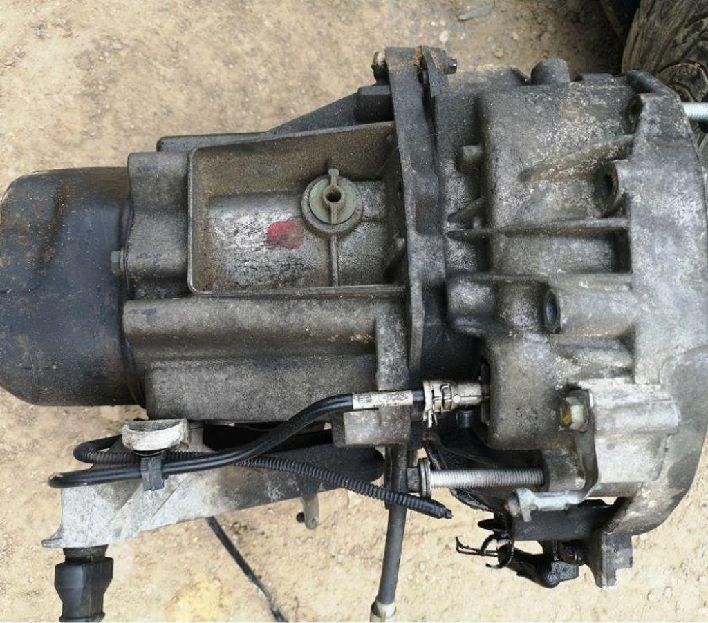 Pièces et services auto Maine-et-Loire Le Louroux Beconnais - 49370 - Photos Vivastreet Boite de Vitesse Scenic dci 1.5 année 2004