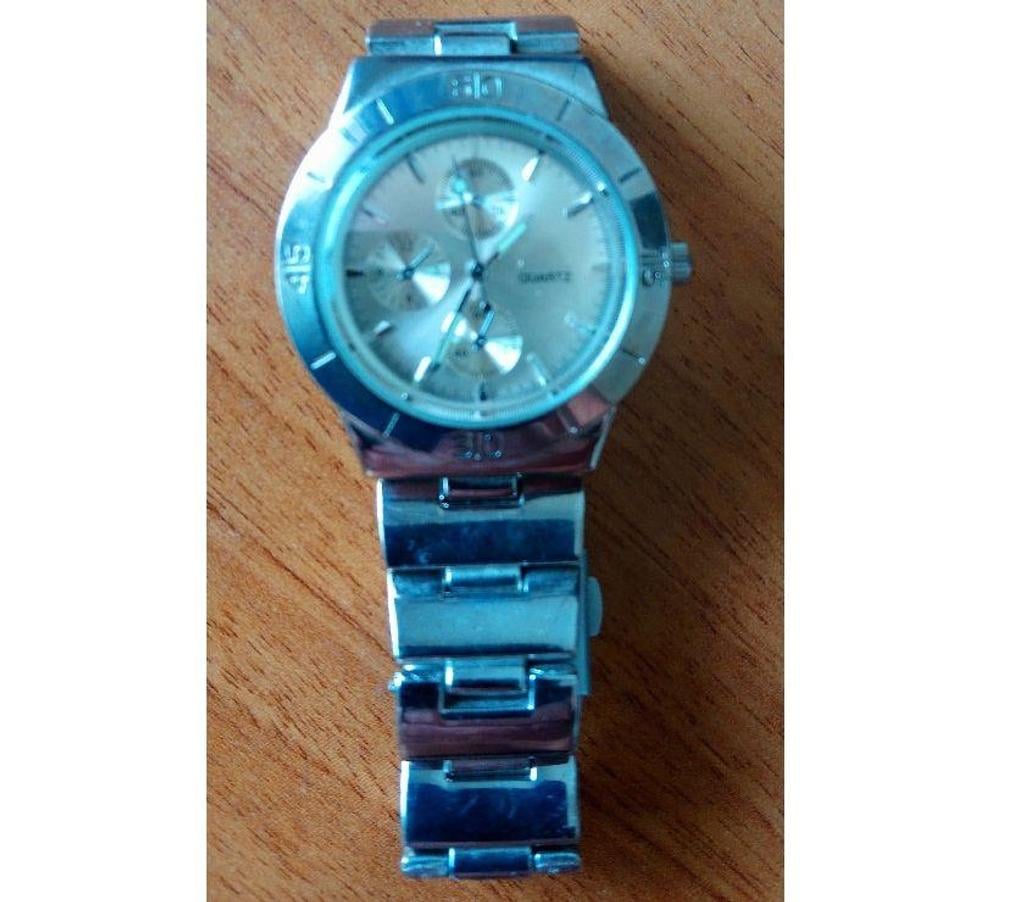 Montres occasion Seine-Saint-Denis La Courneuve - 93120 - Photos Vivastreet Montre Bijou Brigitte pour femme