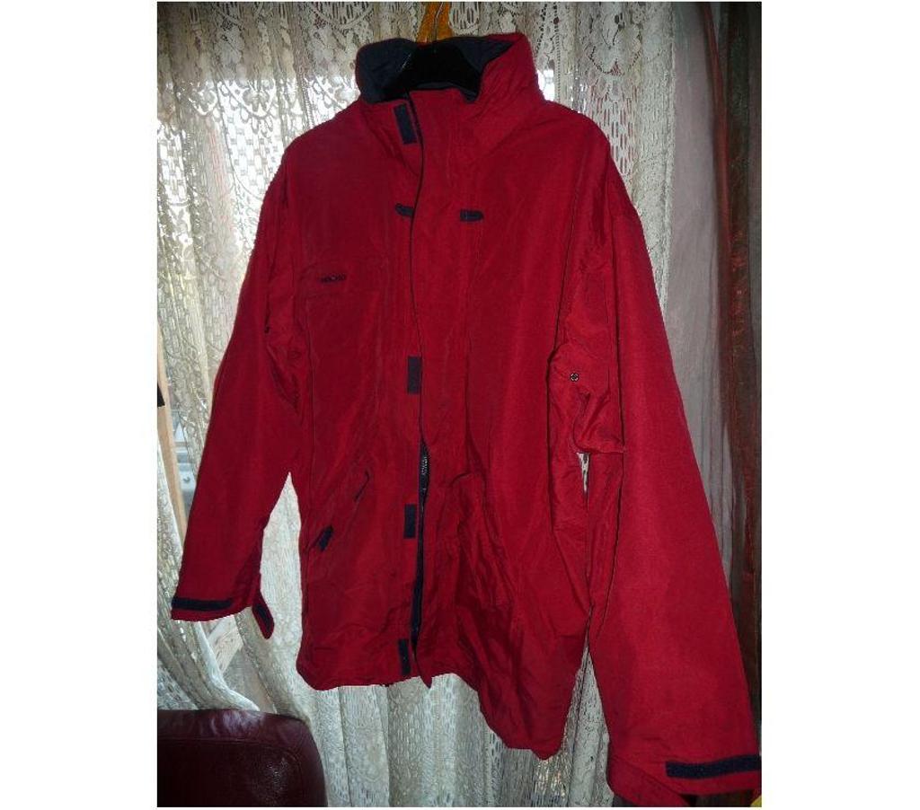 Vêtements occasion Bouches-du-Rhône Aix en Provence - Photos Vivastreet PARKA IMPERMEABLE HOMME TRIBORD XL ROUGE.