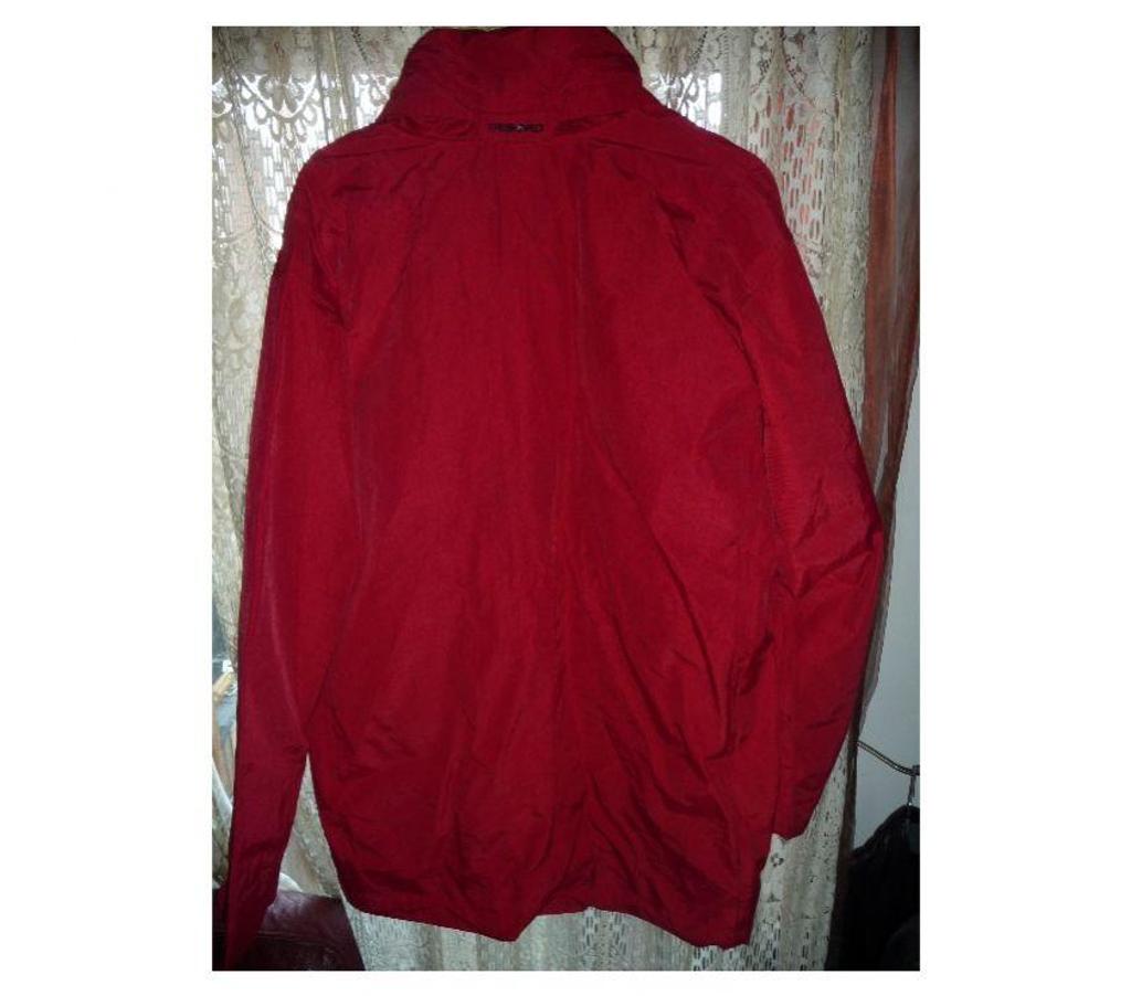 Vêtements occasion Bouches-du-Rhône Aix en Provence - Photos Vivastreet PARKA IMPERMEABLE HOMME TRIBORD XL ROUGE.