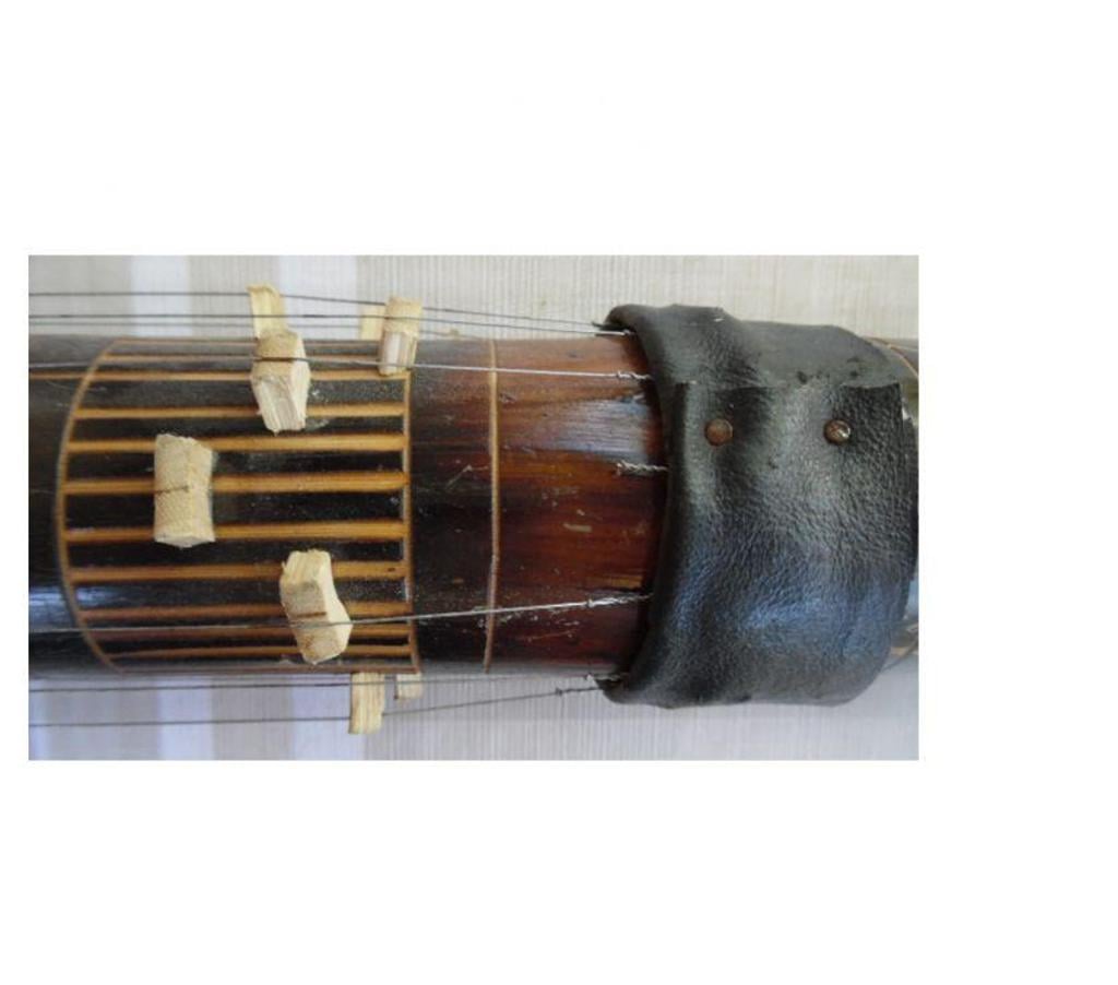 Instruments de musique Hérault Castries - 34160 - Photos Vivastreet VALIHA DE MADAGASCAR est une cithare tubulaire de bambou