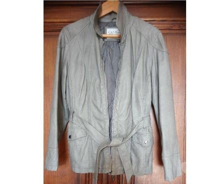 Vêtements occasion La Courneuve Seine-Saint-Denis - Photos Vivastreet Veste CANDA