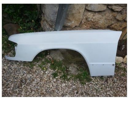 Pièces et services auto Montceaux les Provins Seine-et-Marne - Photos Vivastreet aile mercedes