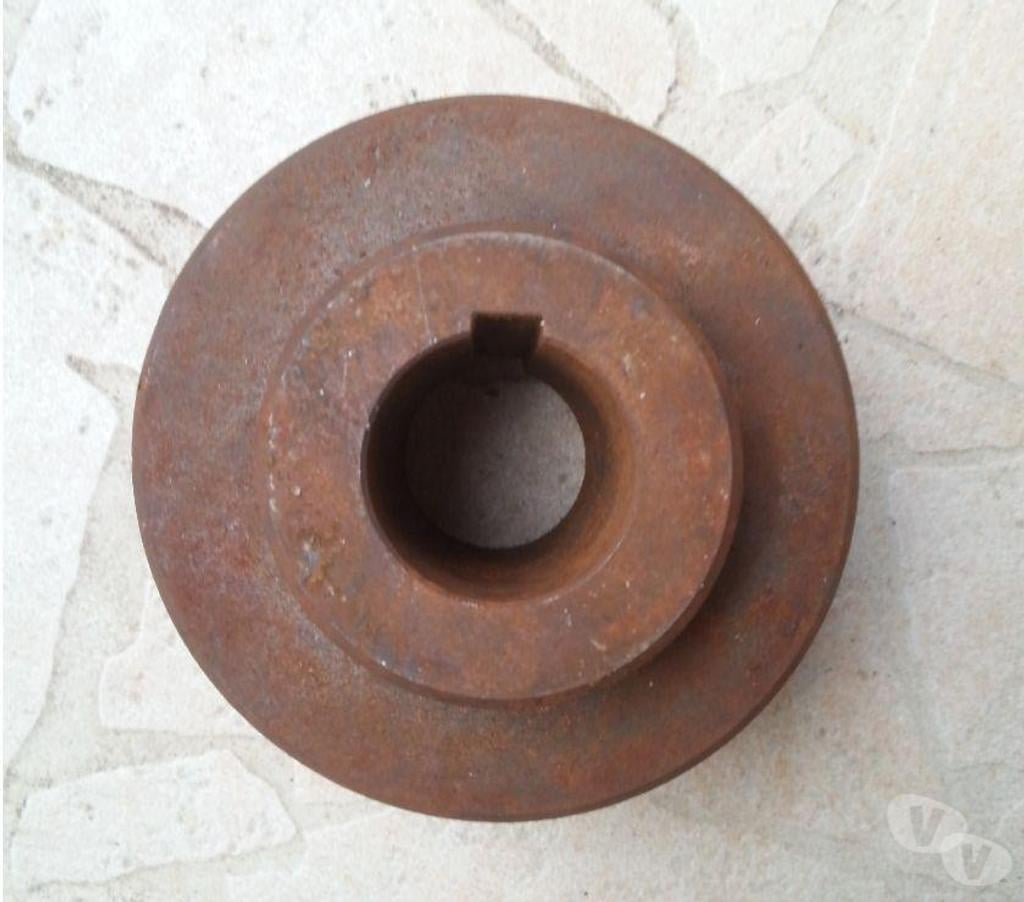  Seine-et-Marne Montceaux les Provins - 77151 - Photos Vivastreet poulie