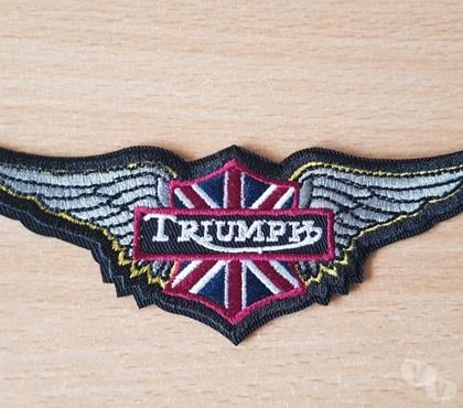 Pièces et services moto Carnon Hérault - Photos Vivastreet écusson moto motard biker Triumph motorcycles paires d'aile