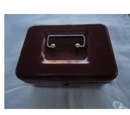 Bricolage - Jardin - Outillage Sable sur Sarthe Sarthe - Photos Vivastreet Boîte ou coffre fort
