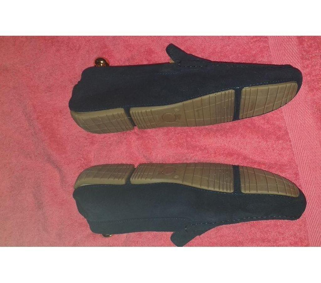 Chaussures Bouches-du-Rhône Aix en Provence - Photos Vivastreet MOCASSINS HOMME BLEU MARINE P 45. 