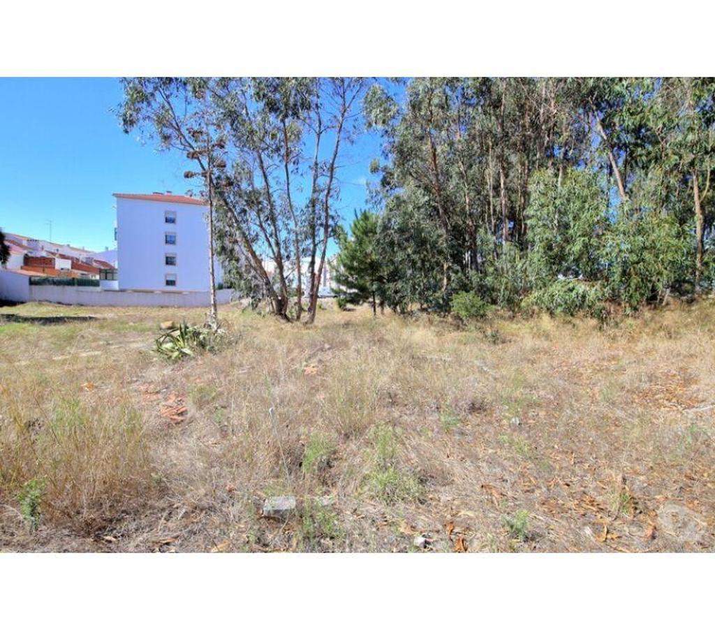 Terrain à vendre Portugal - Photos Vivastreet Terrain - Caldas da Rainha - 758m2