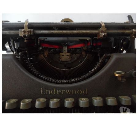 Collection Hérault Castries - 34160 - Photos Vivastreet Machine à écrire UNDERWOOD N°5 UNDERWOOD Typewriter No. 5