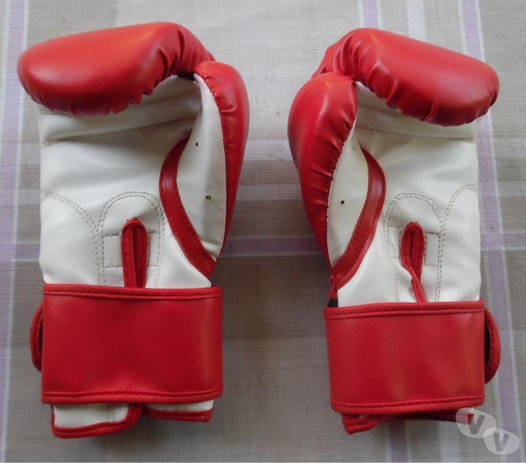 Matériel de sport Hérault Castries - 34160 - Photos Vivastreet Gants de boxe 6-8 ans Karioka rio 4 0Z état neuf 