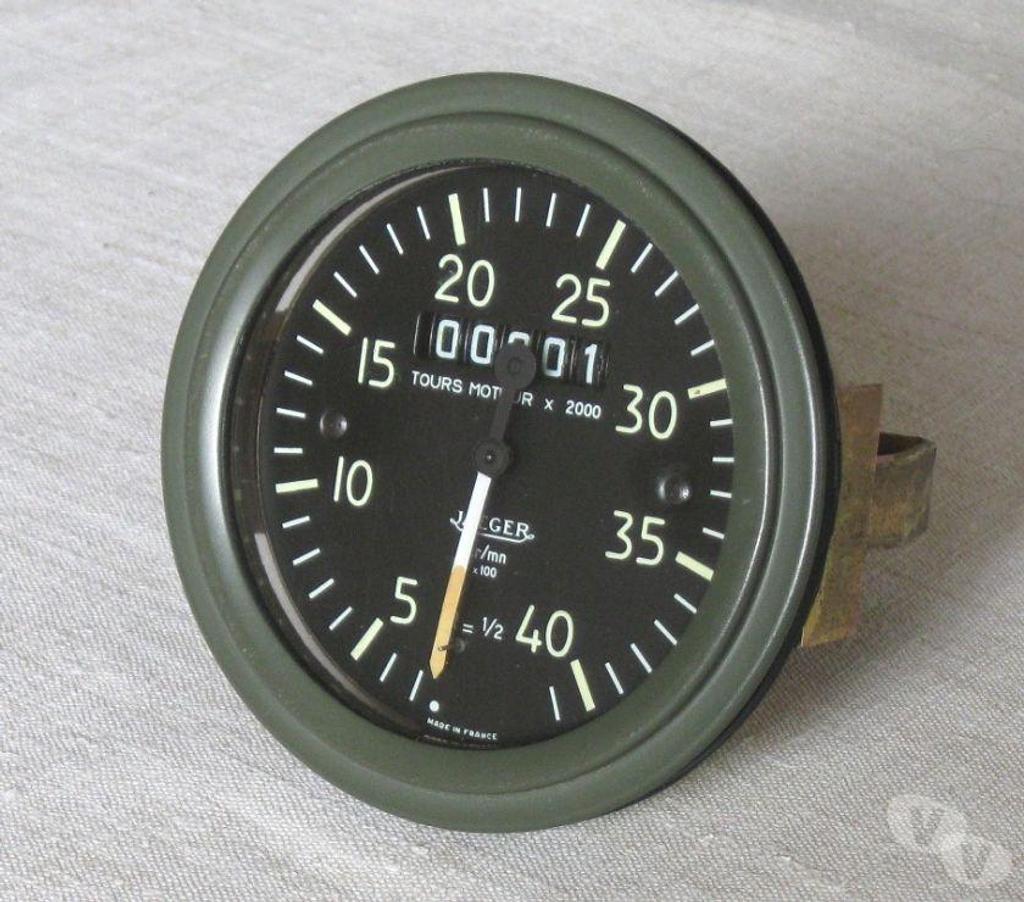 Equipements utilitaire Yvelines Maule - 78580 - Photos Vivastreet Compte-tours Jaeger pour Véhicule militaire ancien