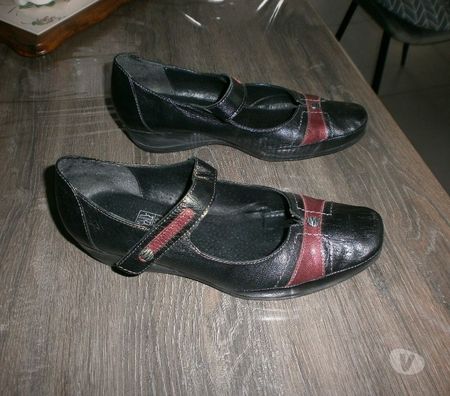 Chaussures Landes Sorde l'Abbaye - 40300 - Photos Vivastreet CHAUSSURES TOUT CUIR DAMART POINTURE 39 PORTER UNE FOIS. 