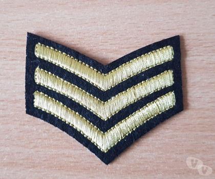 Collections Carnon Hérault - Photos Vivastreet écusson grade militaire fantaisie 3 chevrons sergent-chef