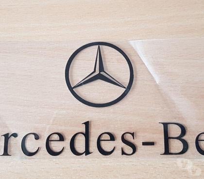 Pièces détachées auto Carnon Hérault - Photos Vivastreet autocollant sticker Mercedes Benz couleur noir 27,5x3 cm