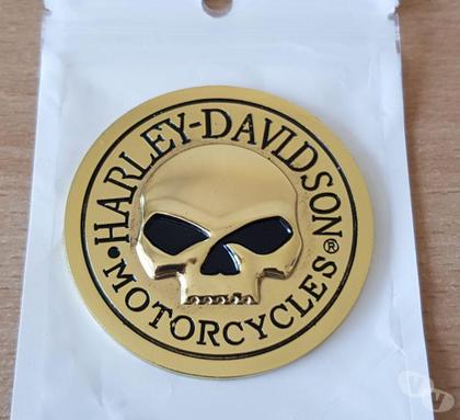 Pièces et services moto Carnon Hérault - Photos Vivastreet logo en métal Harley Davidson skull Diam. 7 cm
