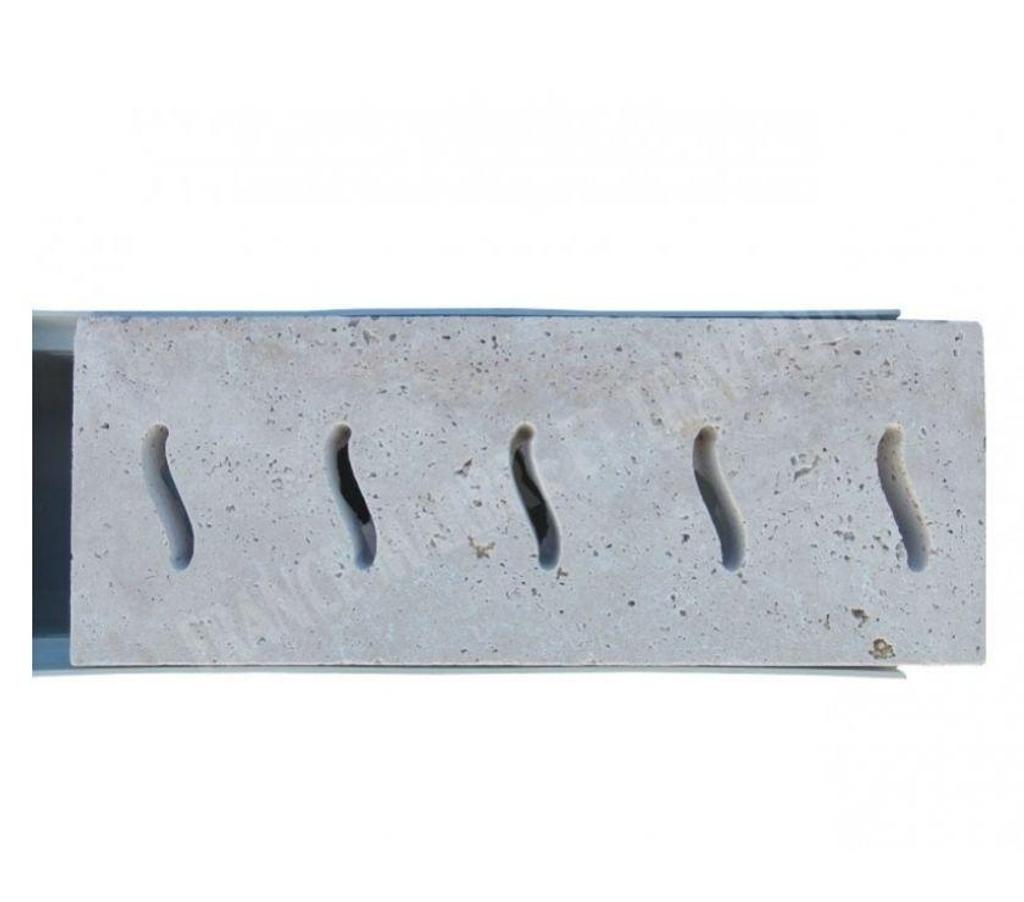  Var Forcalqueiret - 83136 - Photos Vivastreet Travertin Clss Grille Serpent + PVC Caniveau REF 1687 