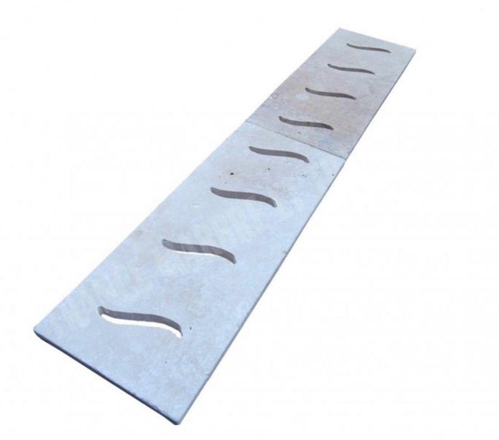  Var Forcalqueiret - 83136 - Photos Vivastreet Travertin Clss Grille Serpent 25x61 cm REF 1413