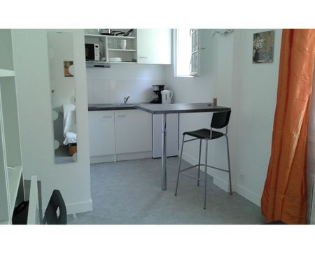 Appartement meublé Finistère Morlaix - 29600 - Photos Vivastreet B12 Studio ADSL, buanderie, terr. Maison MORLAIX
