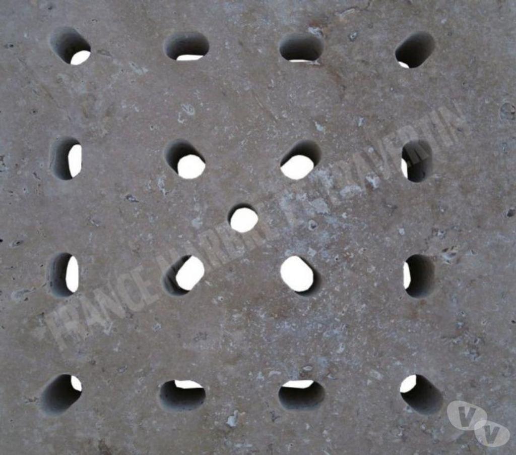  Var Forcalqueiret - 83136 - Photos Vivastreet Travertin Clss Grille Siphon Sol 2 25x25 cm REF 1096