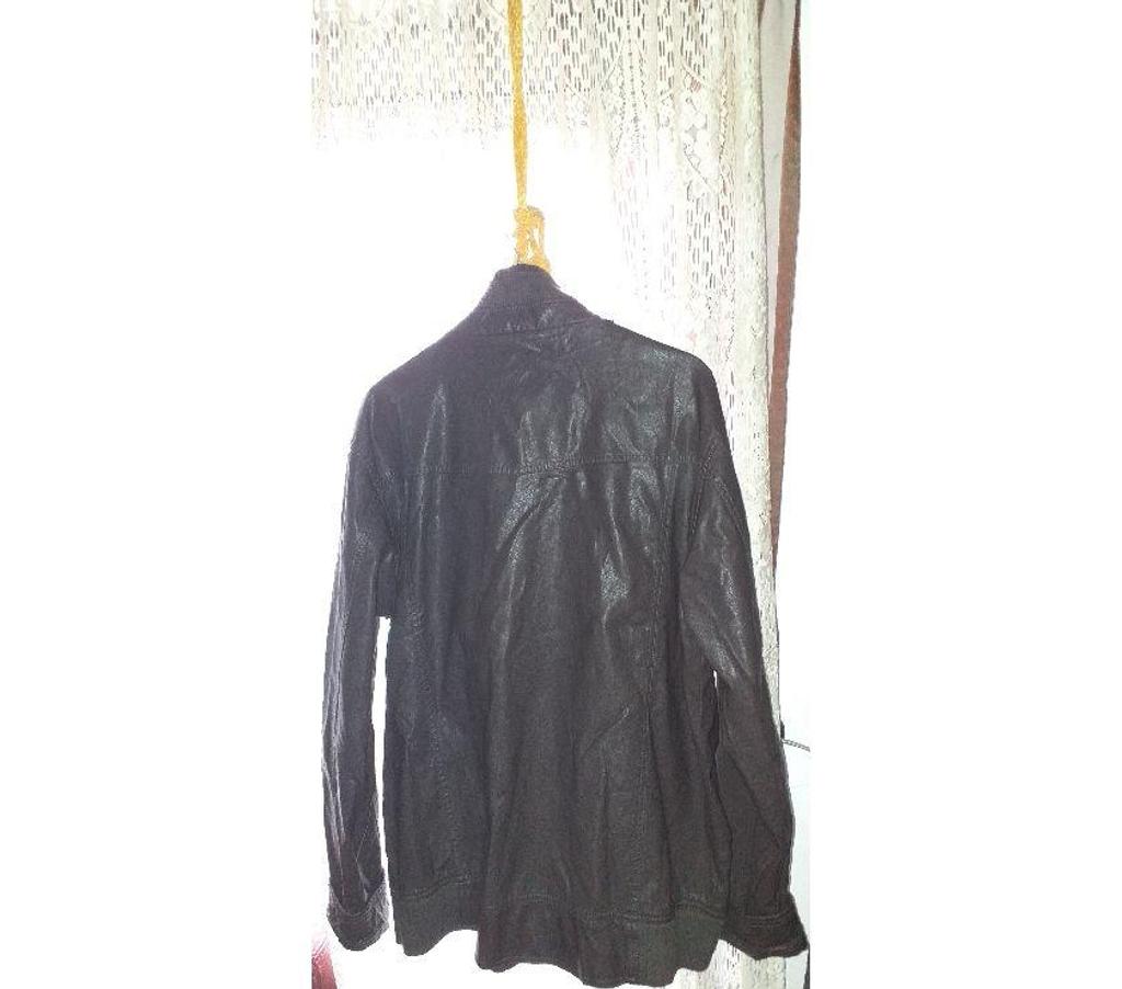 Vêtements occasion Bouches-du-Rhône Aix en Provence - Photos Vivastreet VESTE HOMME 100 % CUIR AGNEAU MARRON FONCE TAILLE XXL NEUVE.