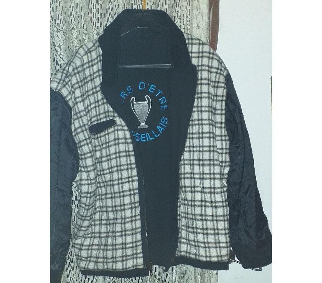 Vêtements occasion Bouches-du-Rhône Aix en Provence - Photos Vivastreet BLOUSON HOMME NOIR OM FLOQUE COUPE D'EUROPE DES CHAMPIONS X