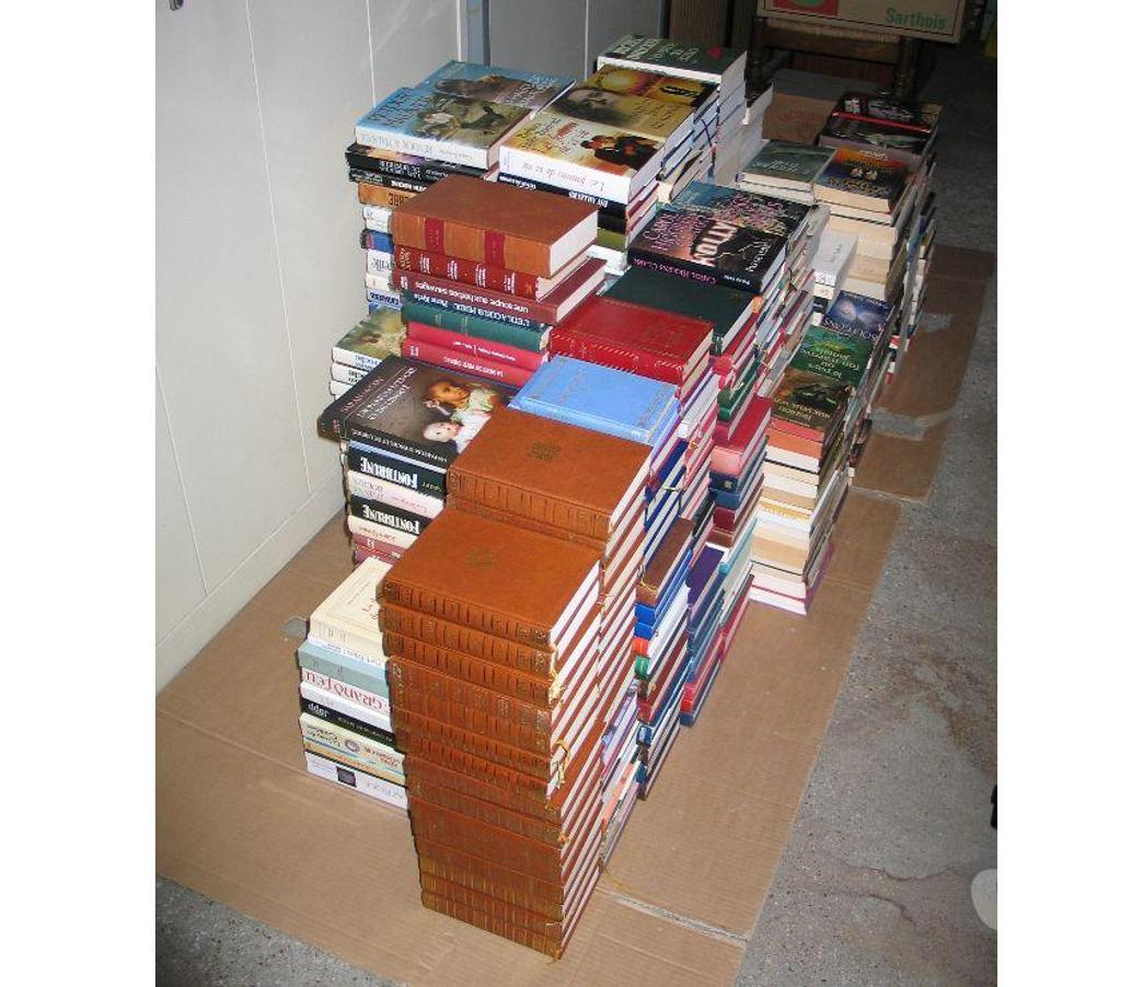 Livres occasion Essonne Quincy sous Senart - 91480 - Photos Vivastreet Lots par 10 romans ou plus