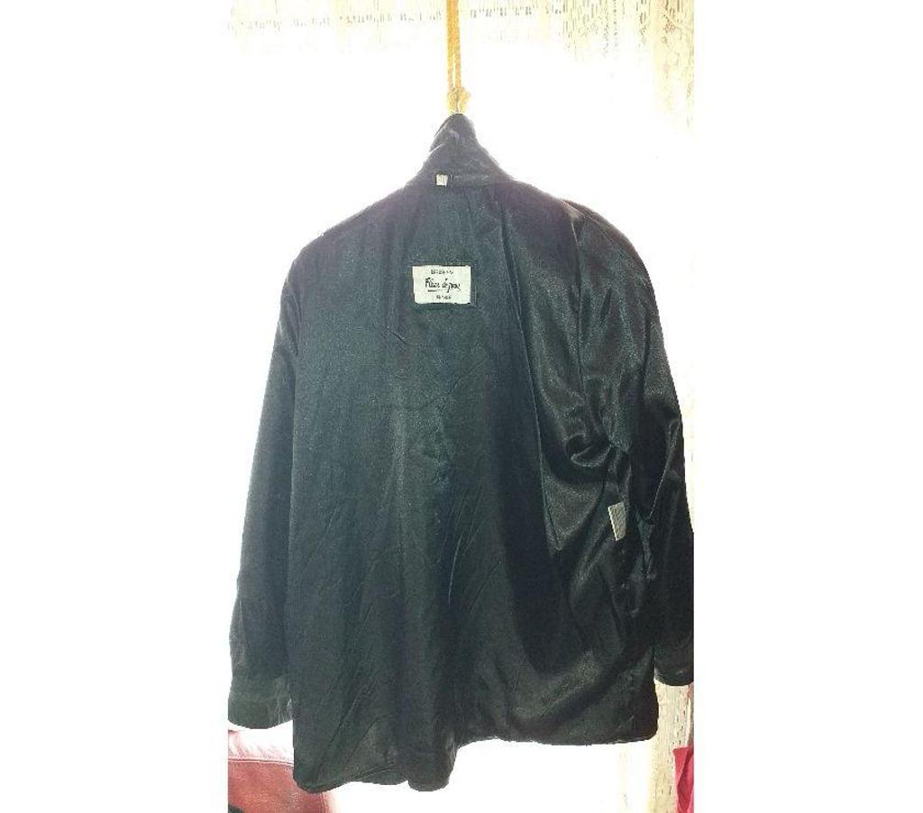Vêtements occasion Bouches-du-Rhône Aix en Provence - Photos Vivastreet VESTE HOMME NOIRE 100 % CUIR MARQUE FLEURE DE PEAU FRANCE TA