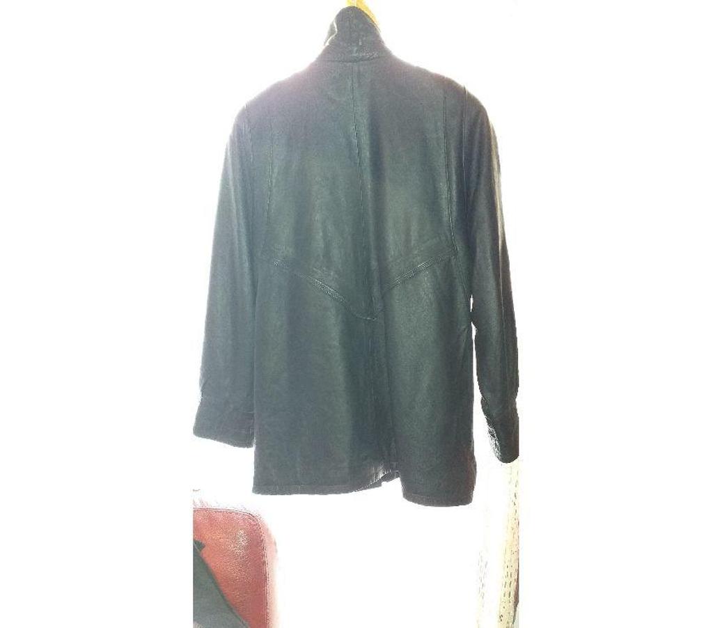 Vêtements occasion Bouches-du-Rhône Aix en Provence - Photos Vivastreet VESTE HOMME NOIRE 100 % CUIR MARQUE FLEURE DE PEAU FRANCE TA