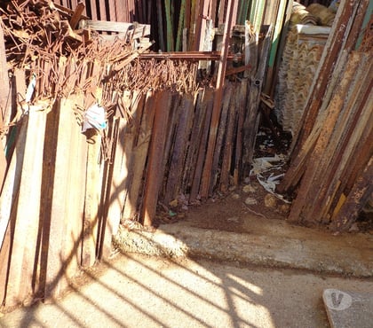 Photos Vivastreet piquet 80 cm un trou a chacun