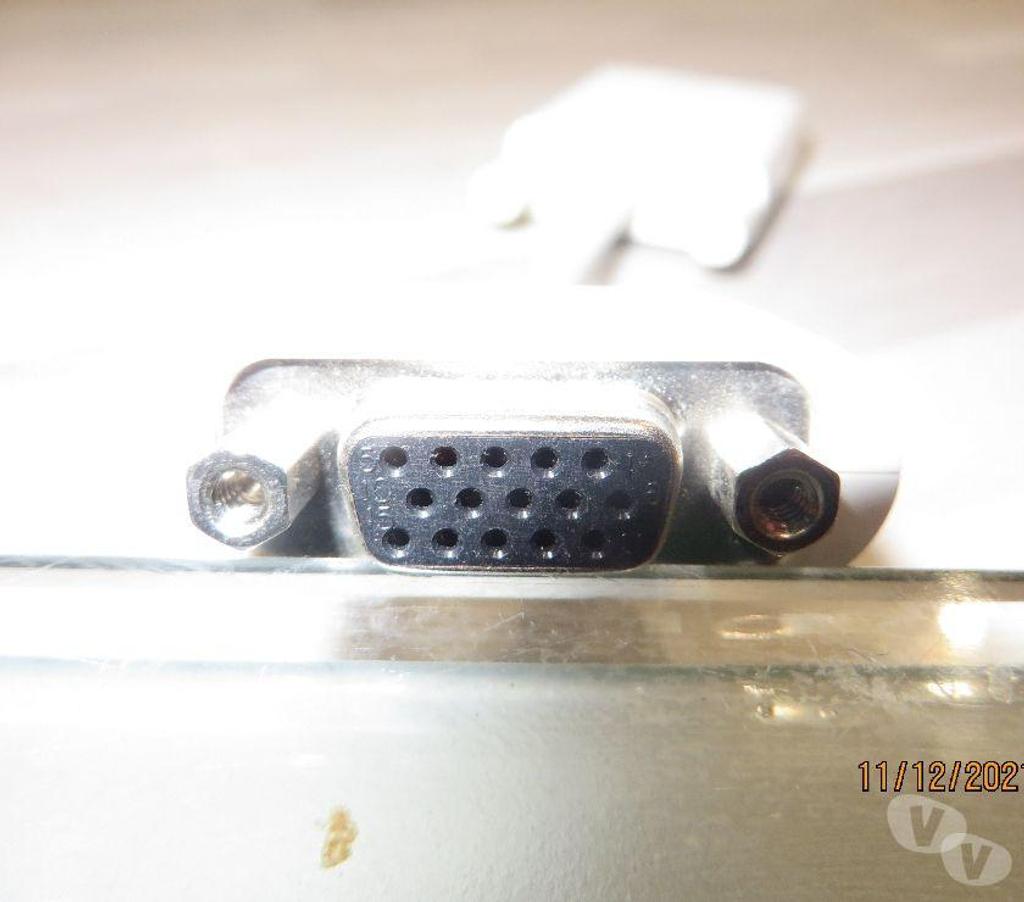 Informatique Puy-de-Dôme Clermont Ferrand - Photos Vivastreet Prise ordinateur pour MAC