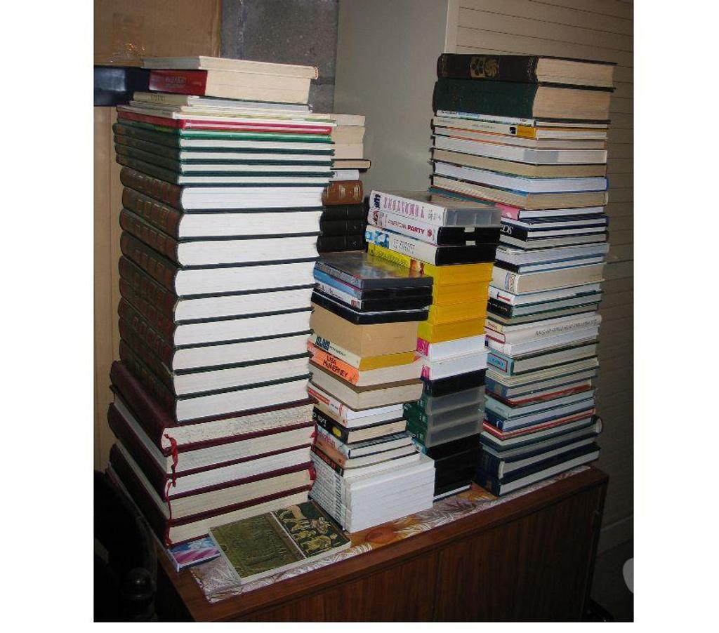 Livres occasion Essonne Quincy sous Senart - 91480 - Photos Vivastreet Lots livres tous types et DVD 