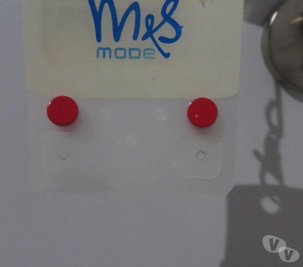 Bijoux occasion Puy-de-Dôme Clermont Ferrand - Photos Vivastreet Boucles d'oreilles