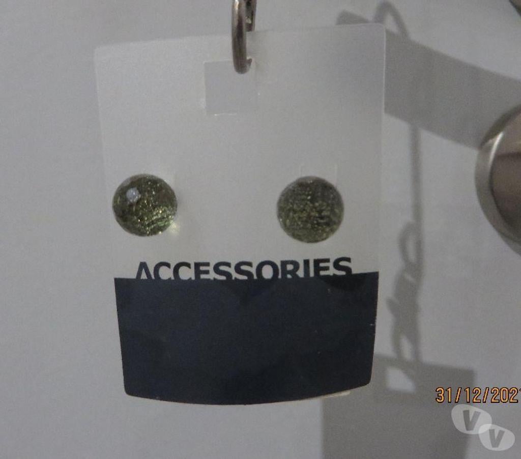 Bijoux occasion Puy-de-Dôme Clermont Ferrand - Photos Vivastreet Boucles d'oreilles