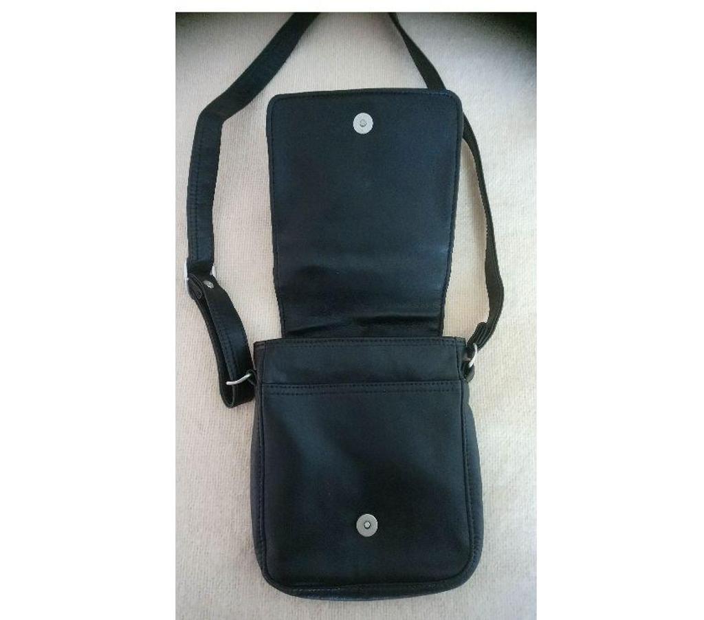 Accessoires - Bagagerie Seine-Saint-Denis La Courneuve - 93120 - Photos Vivastreet Sacoche Élite