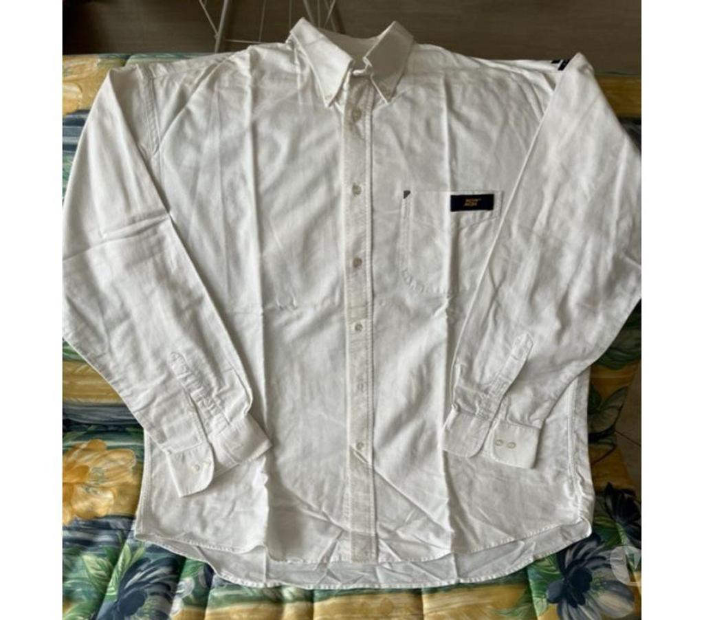 Vêtements occasion Seine-et-Marne Meaux - 77100 - Photos Vivastreet CHEMISE HOMME taille 7 coloris blanc marque NEW MAN