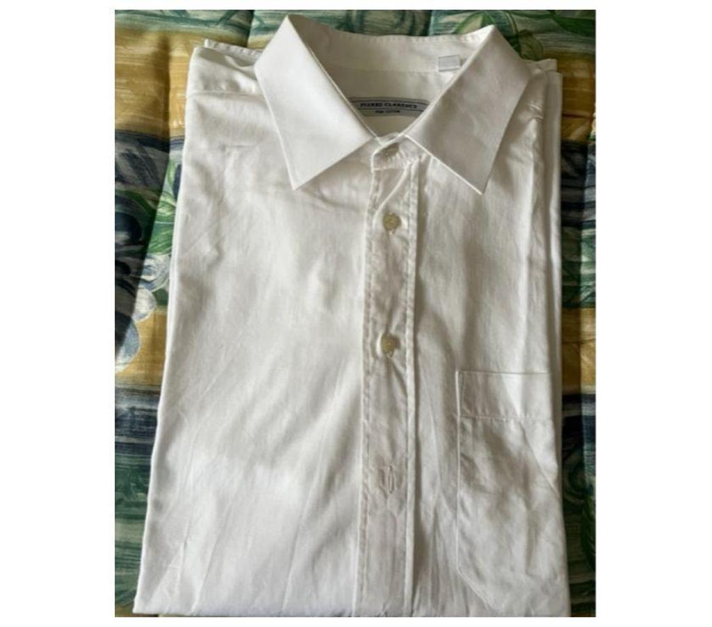 Vêtements occasion Seine-et-Marne Meaux - 77100 - Photos Vivastreet CHEMISE HOMME taille 5 coloris blanc marque Clarence