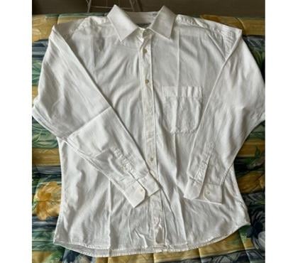 Vêtements Meaux Seine-et-Marne - Photos Vivastreet CHEMISE HOMME taille 5 coloris blanc marque Clarence