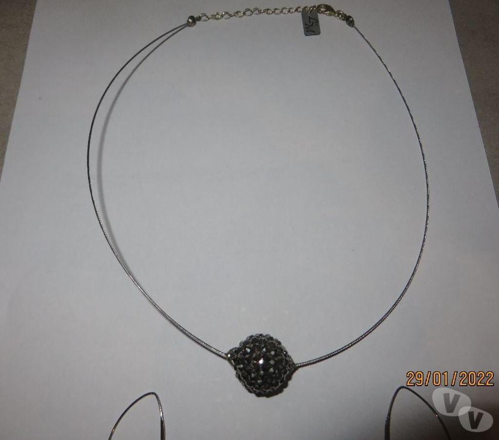 Bijoux occasion Puy-de-Dôme Clermont Ferrand - Photos Vivastreet 1 Parure de bijoux