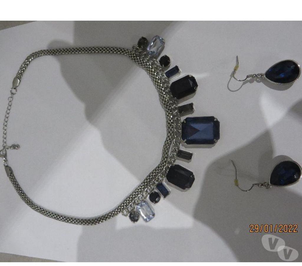 Bijoux occasion Puy-de-Dôme Clermont Ferrand - Photos Vivastreet 1 Parure de bijoux