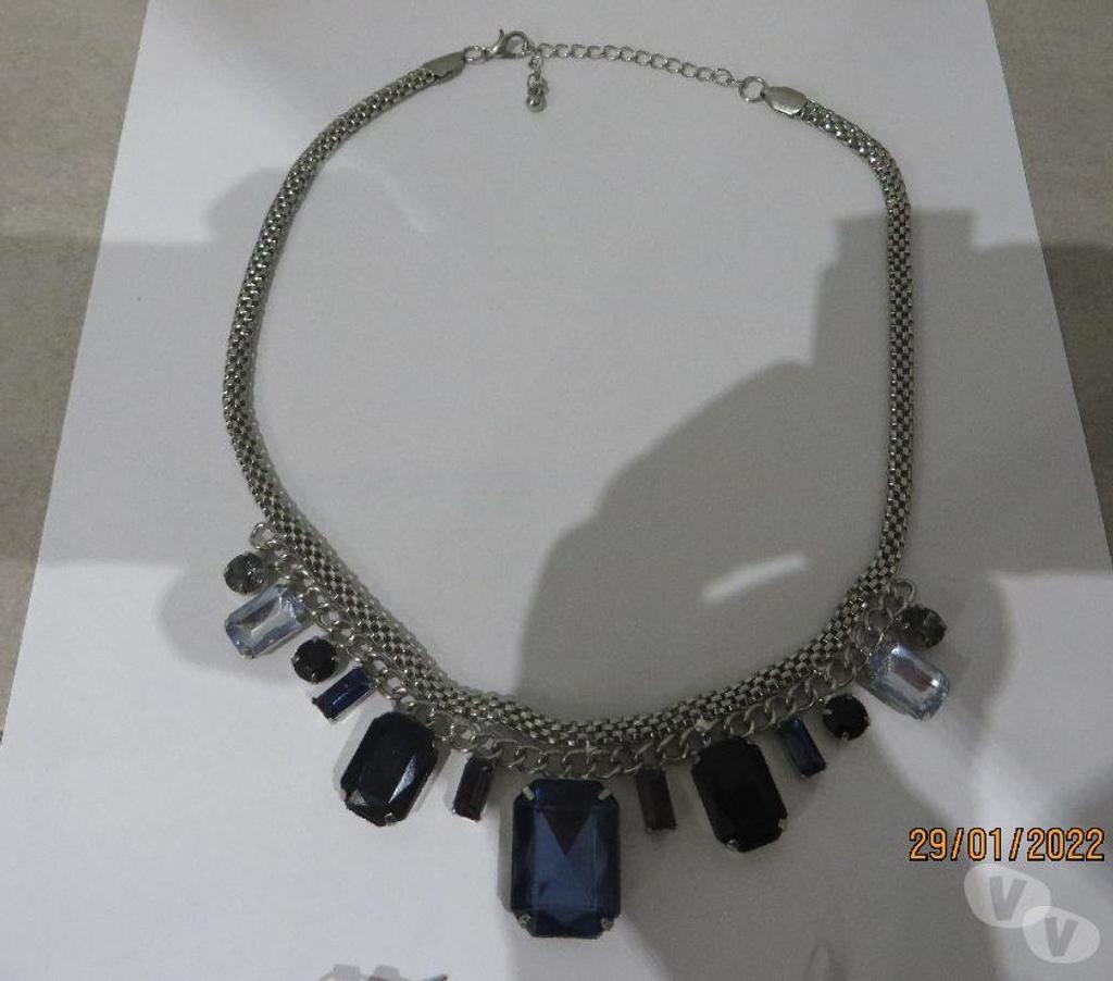 Bijoux occasion Puy-de-Dôme Clermont Ferrand - Photos Vivastreet 1 Parure de bijoux