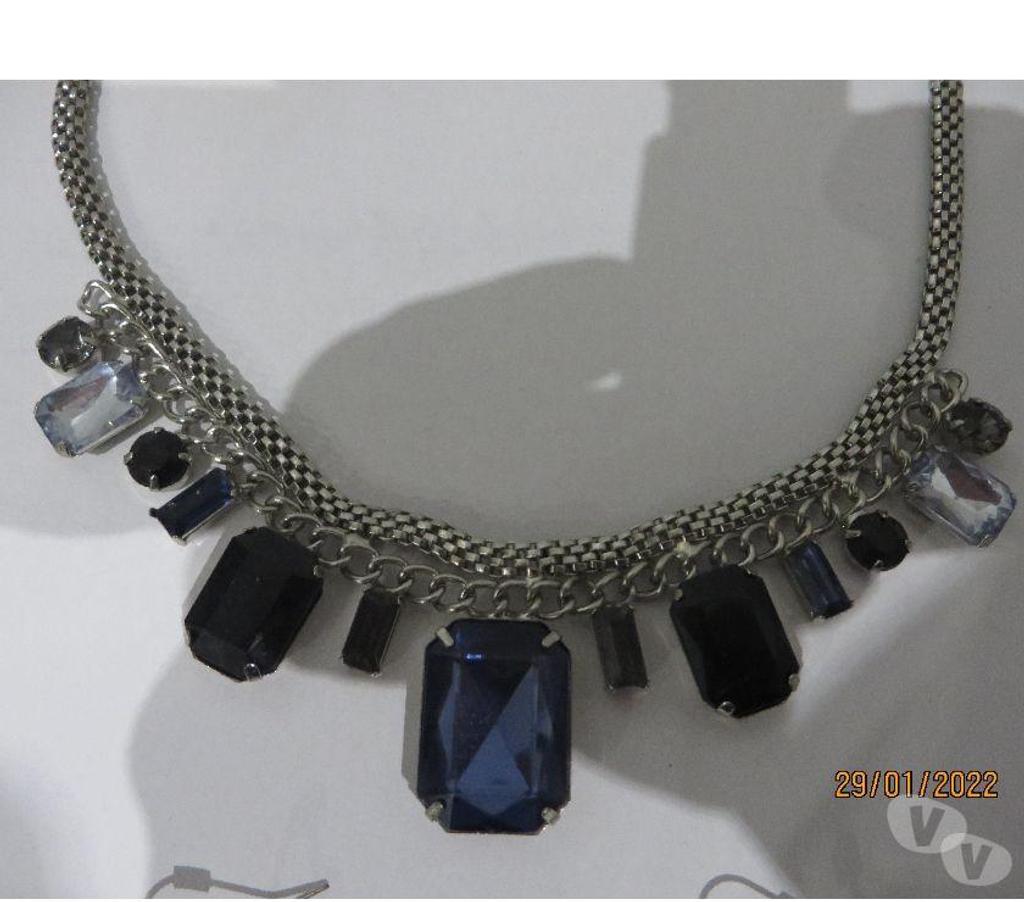 Bijoux occasion Puy-de-Dôme Clermont Ferrand - Photos Vivastreet 1 Parure de bijoux