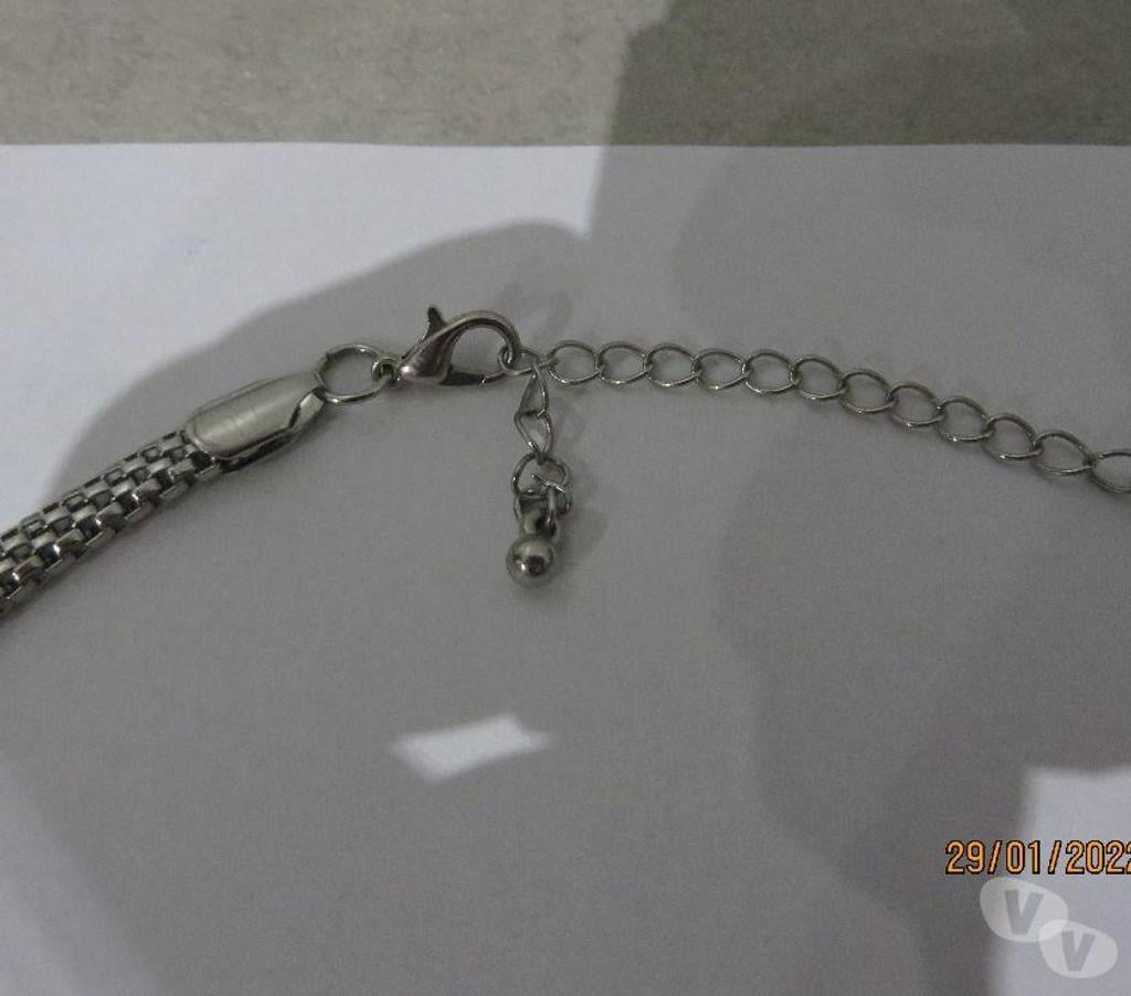 Bijoux occasion Puy-de-Dôme Clermont Ferrand - Photos Vivastreet 1 Parure de bijoux