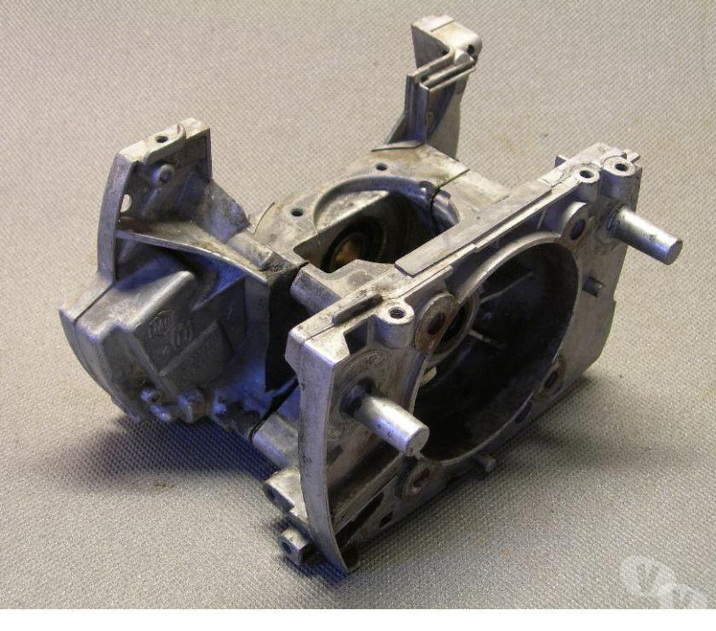  Haute-Savoie Marcellaz - 74250 - Photos Vivastreet bas moteur débroussailleuse Husqvarna 555 RXT 555rxt