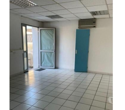 bureaux locaux Grenoble Grenoble - Photos Vivastreet Local 26 m² - 1 pièce
